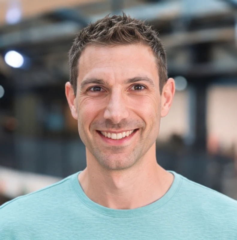 Portrait de Frederic Stanzikz